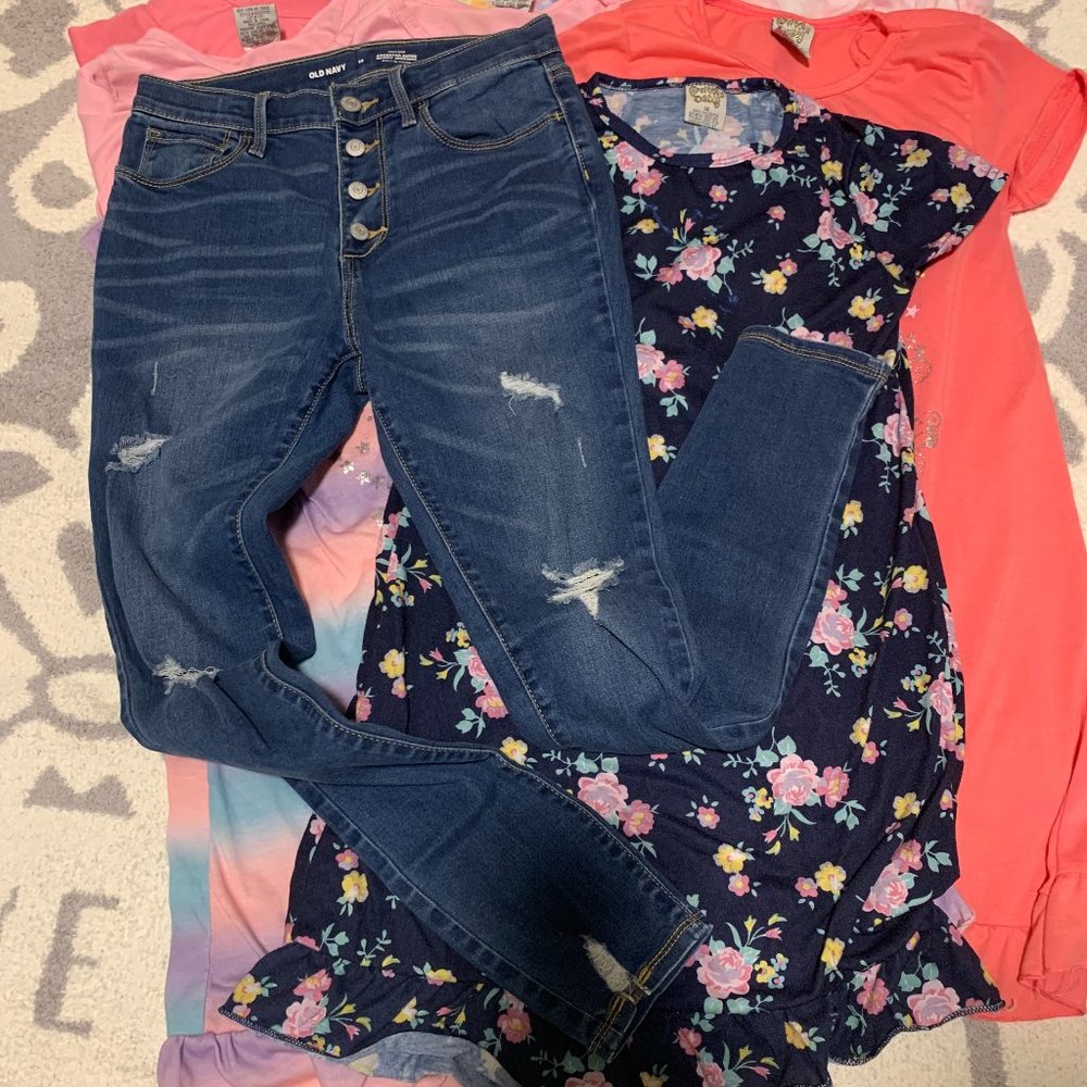 Bundle of girls nightgowns, size 14
